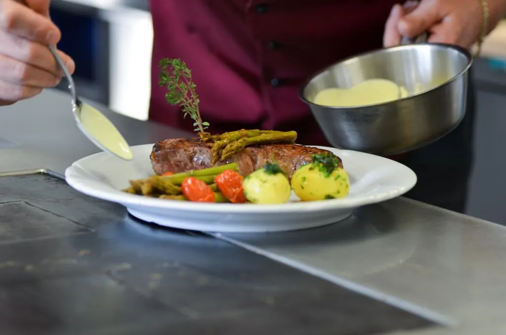 Hotel Restaurant Ferienwohnungen Alpenhof Ubersee Germany